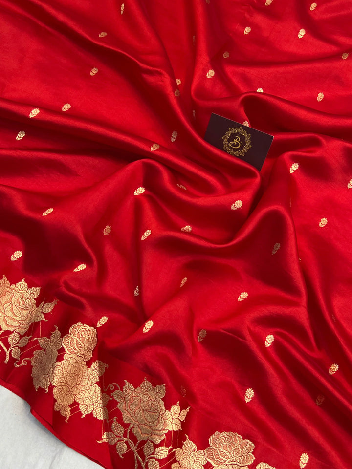 Red Pure Silk Handloom Banarasi Saree with Kadhwa Motifs