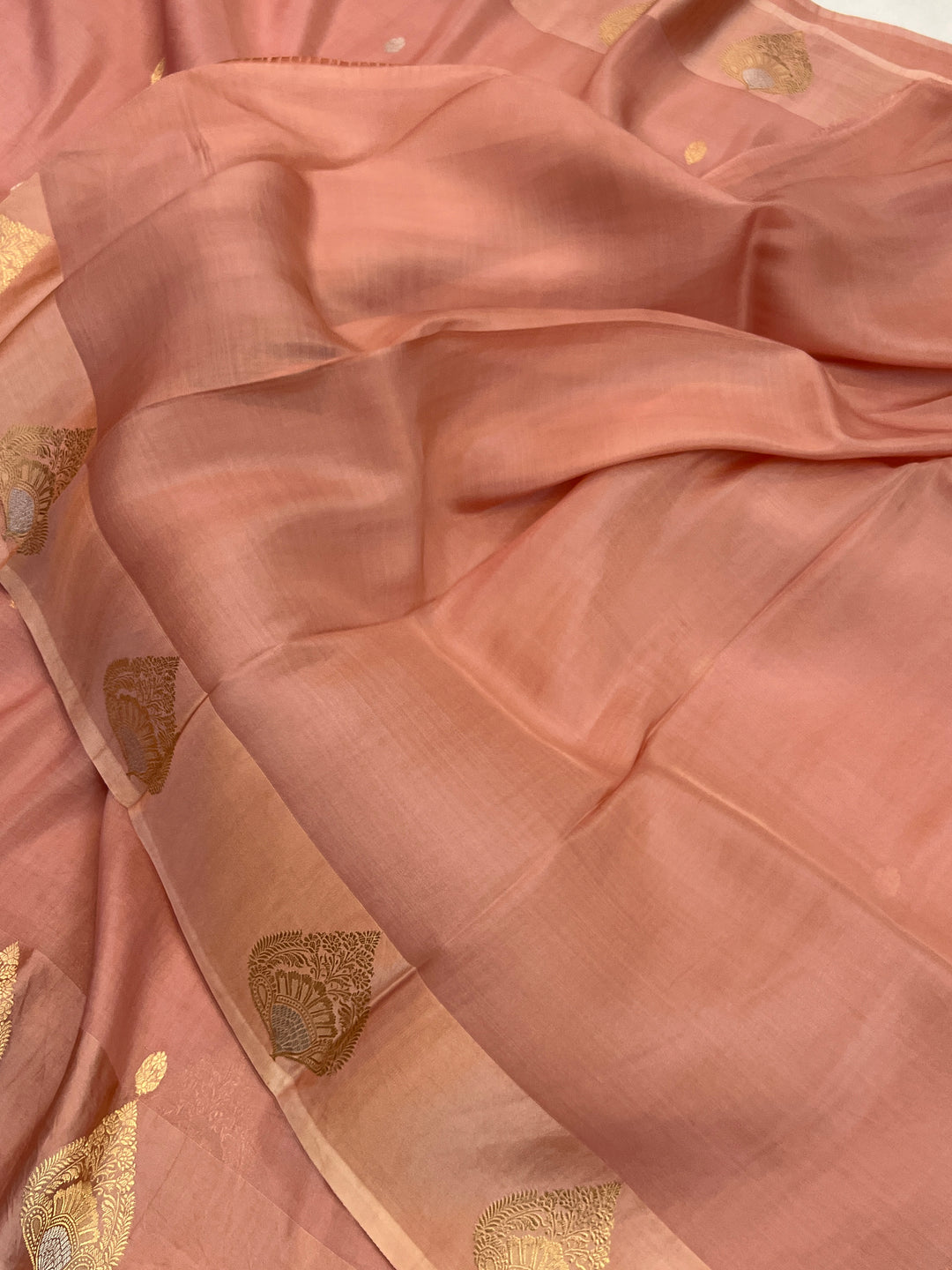 Dusty Rose Pure Katan Organza Silk Handloom Banarasi Saree