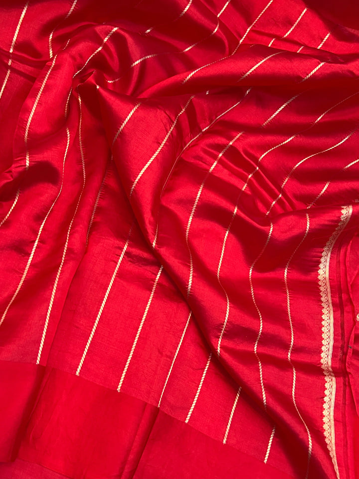 Red Pure Silk Handloom Banarasi Saree with Kadhwa Motifs