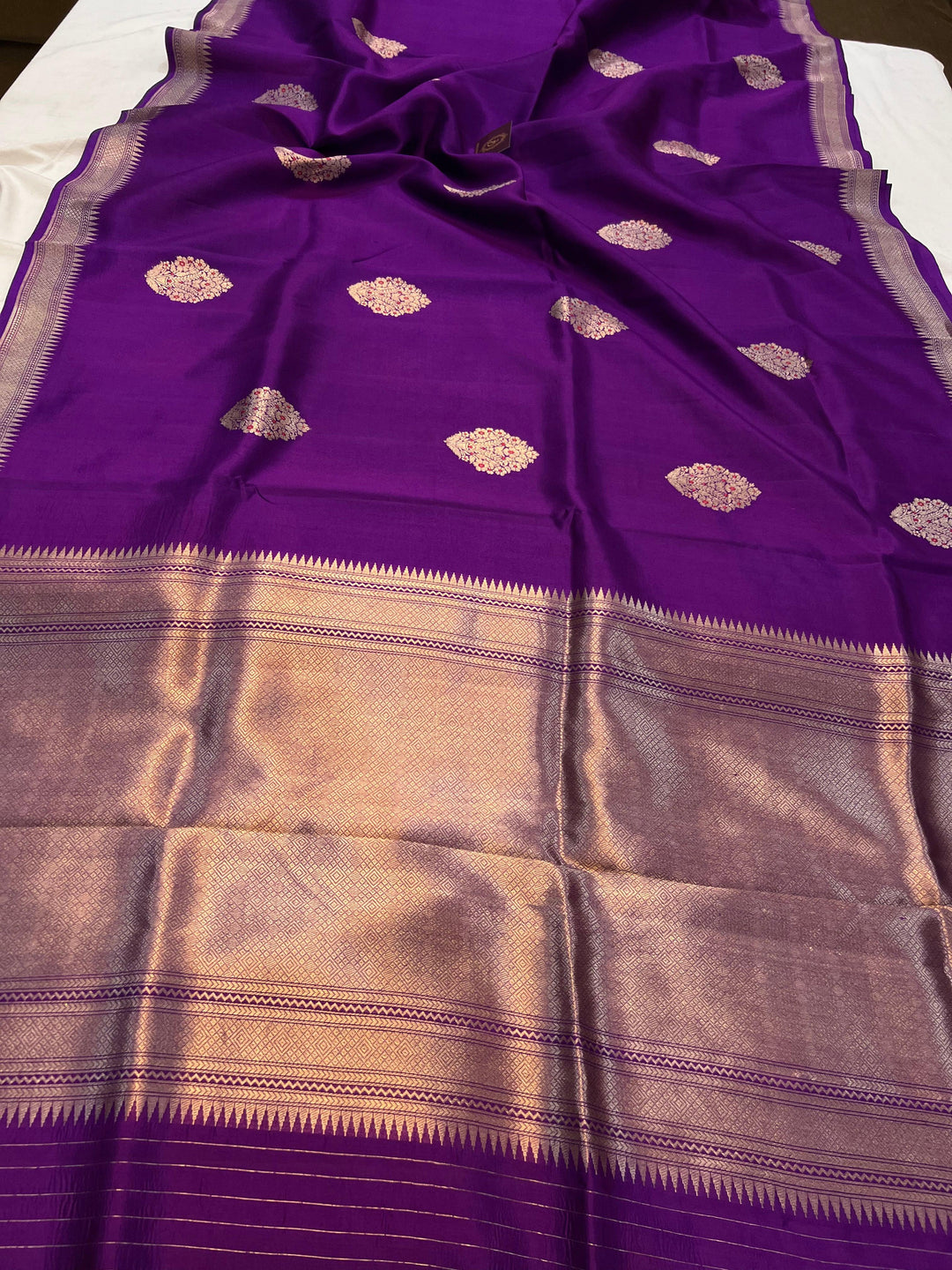 Purple Pure Banarasi Handloom Silk Saree - Aura Benaras