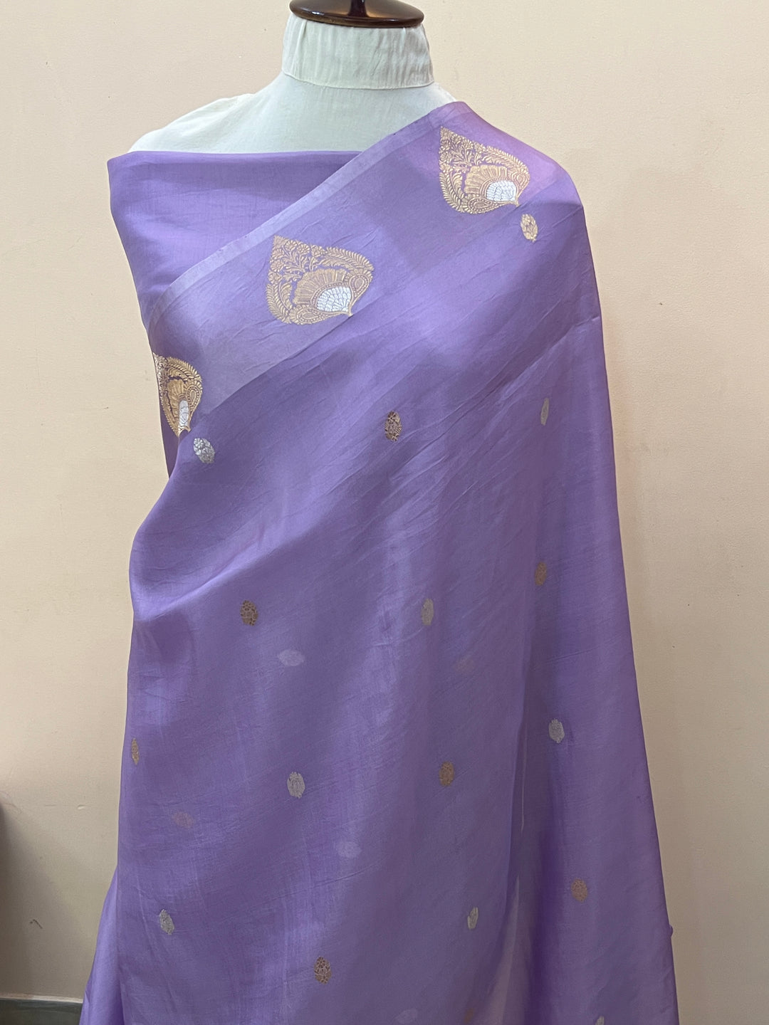 Lavender Pure Katan Organza Silk Handloom Banarasi Saree