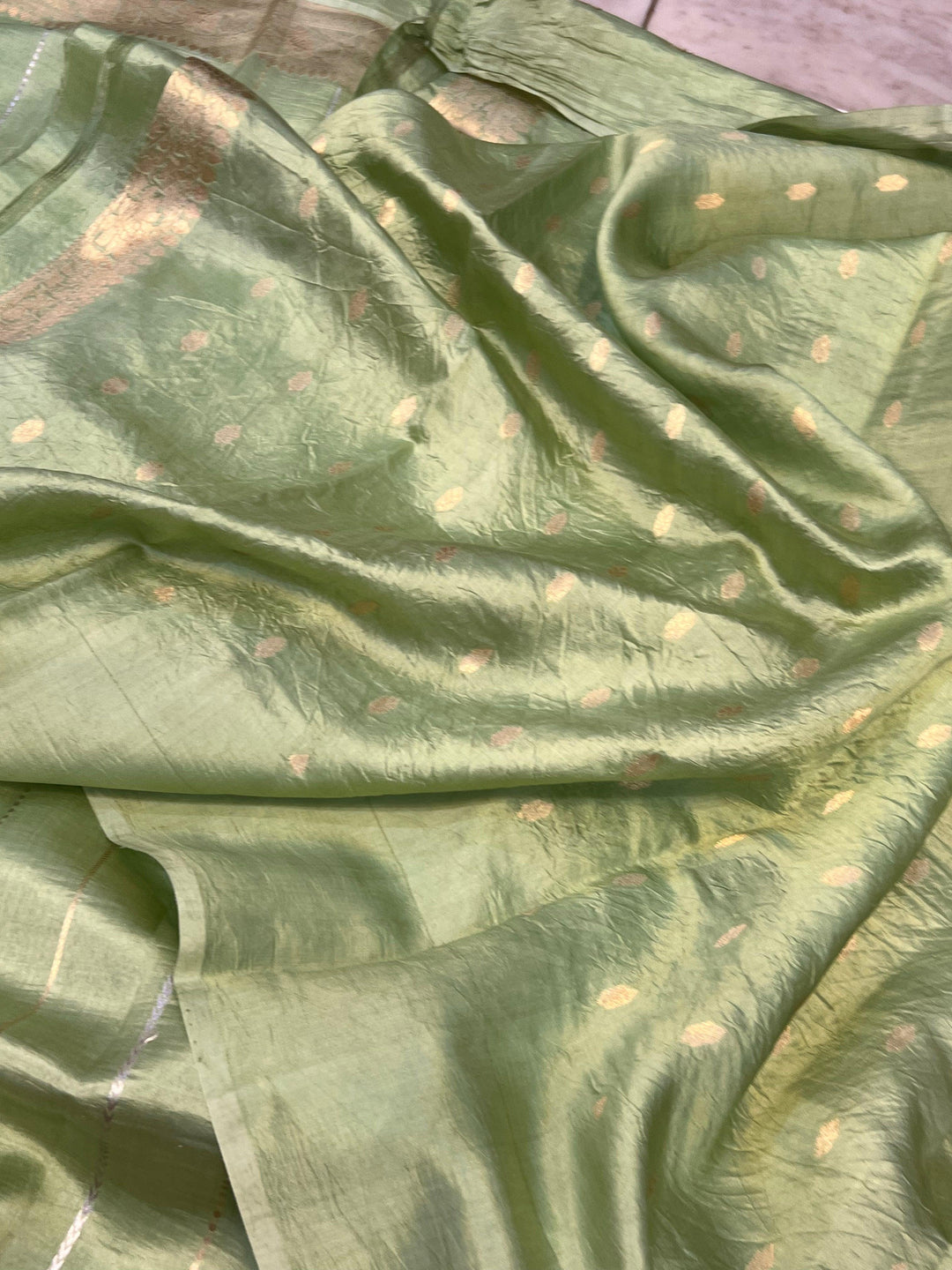 Pista Green Pure Banarasi Handloom Silk Saree - Aura Benaras