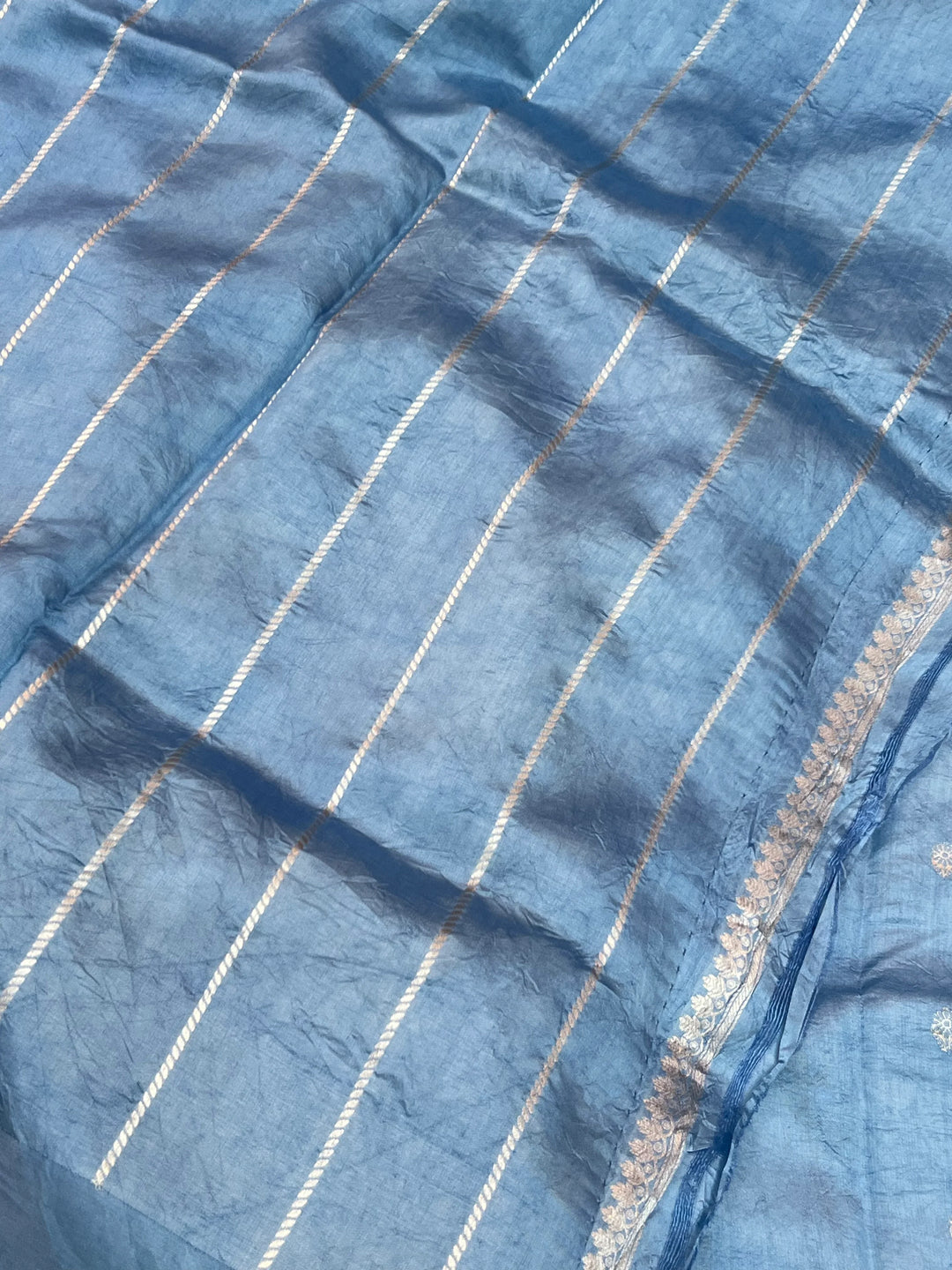 Blue Pure Silk Handloom Banarasi Saree with Kadhwa Motifs