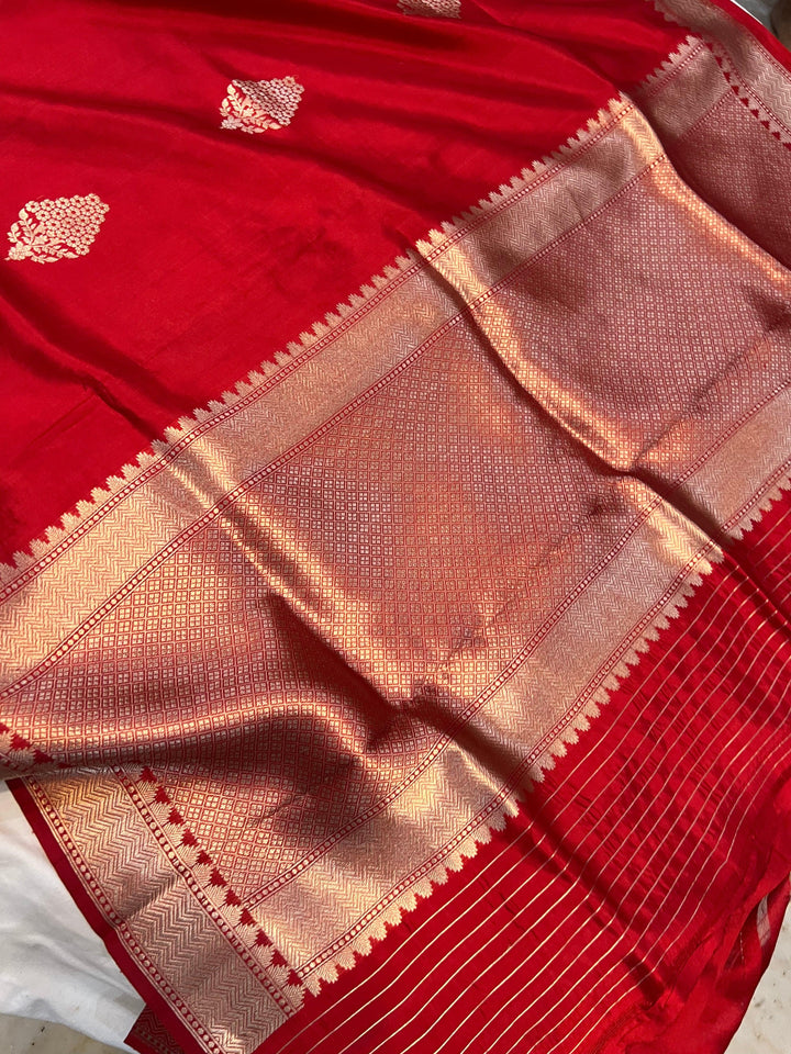 Red Pure Banarasi Handloom Silk Saree - Aura Benaras