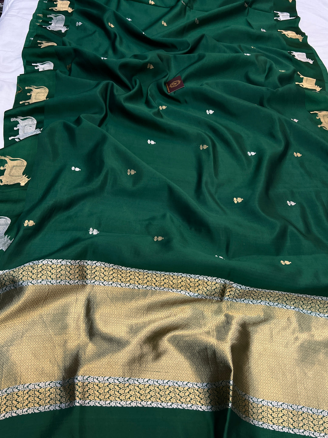 Bottle Green Pure Katan Silk Banarasi Handloom Saree