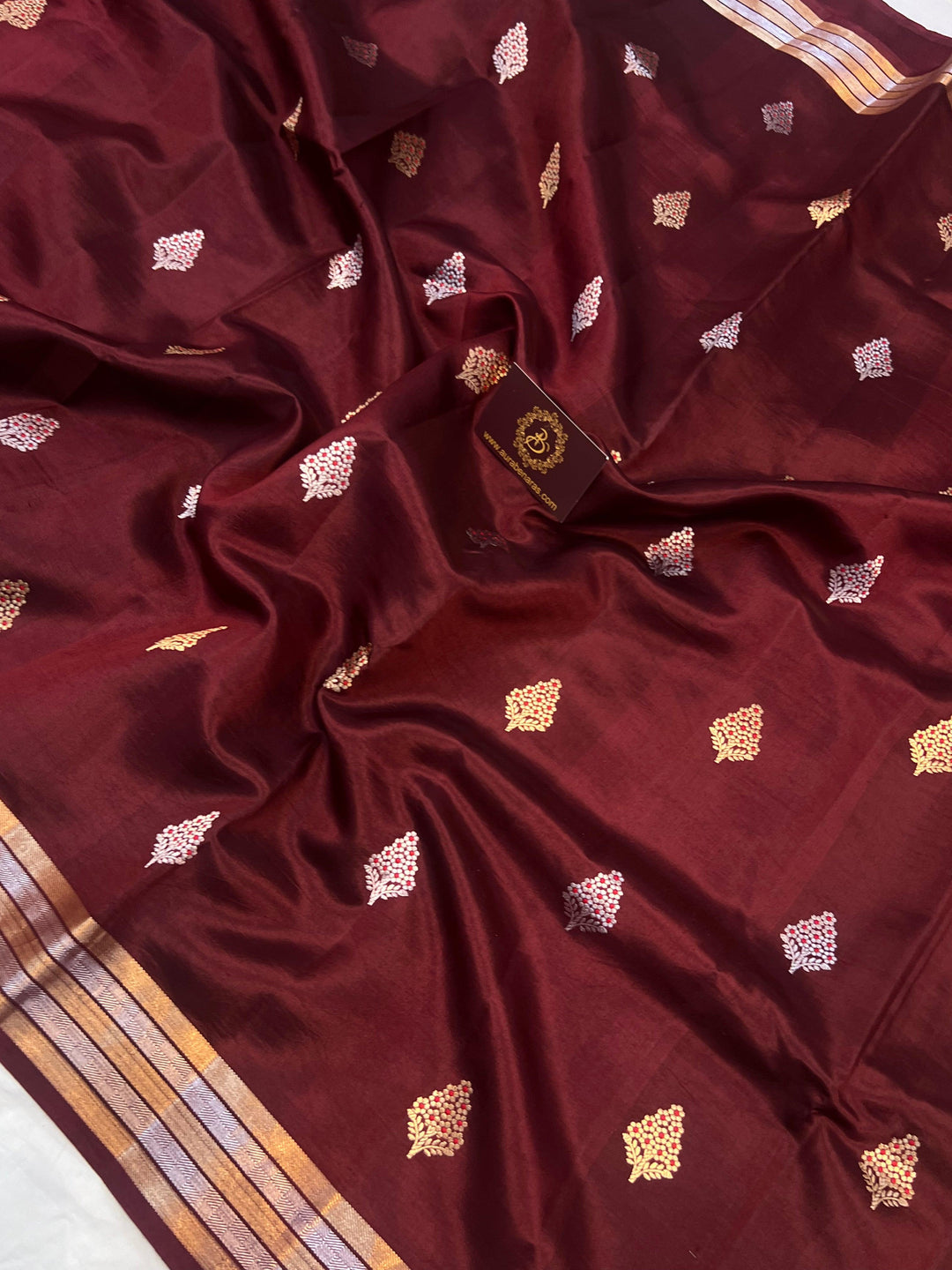 Maroon Pure Banarasi Handloom Silk Saree - Aura Benaras