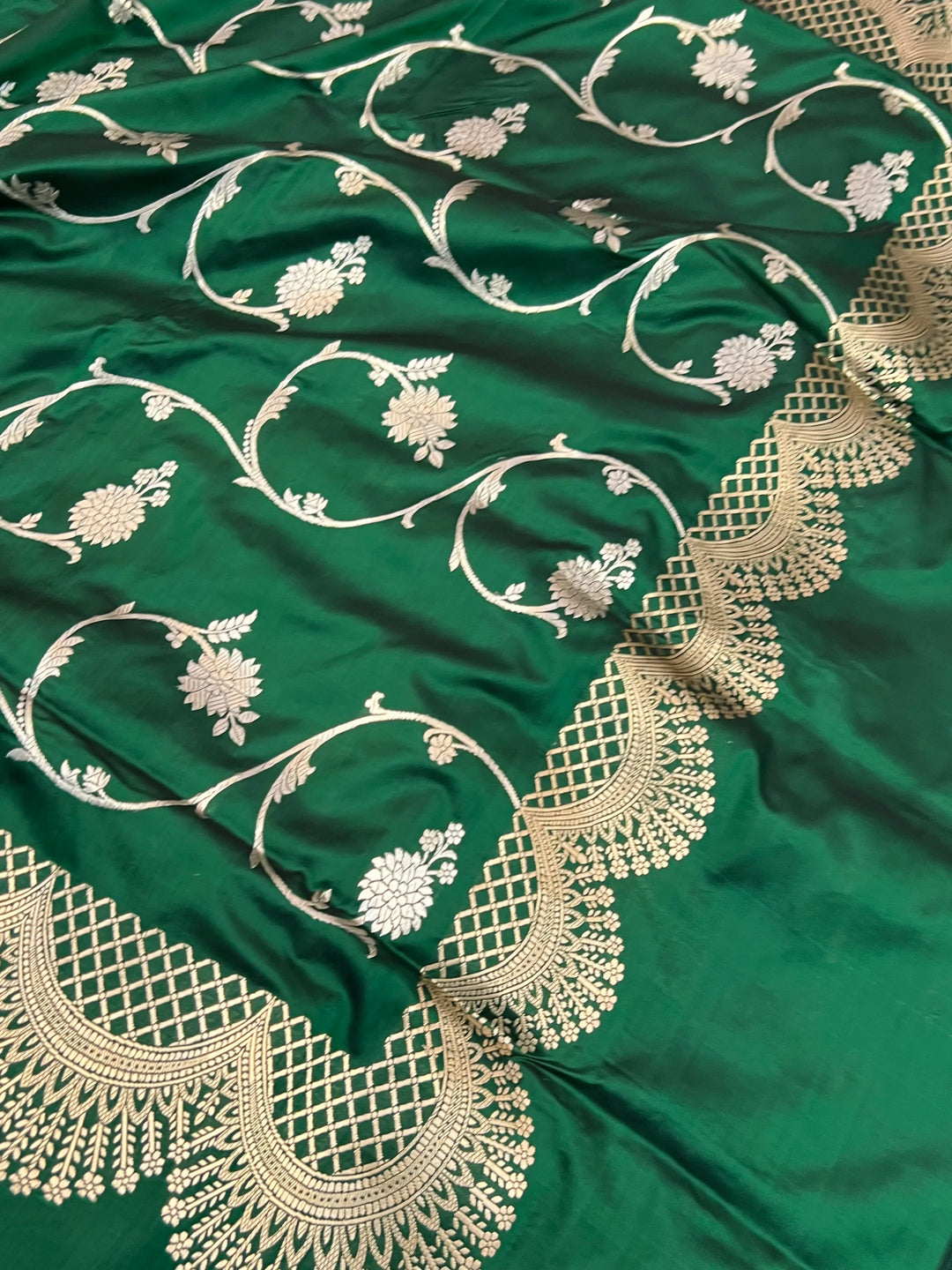 Bottle Green Pure Katan Silk Banarasi Saree with Kadhwa Jaal Design
