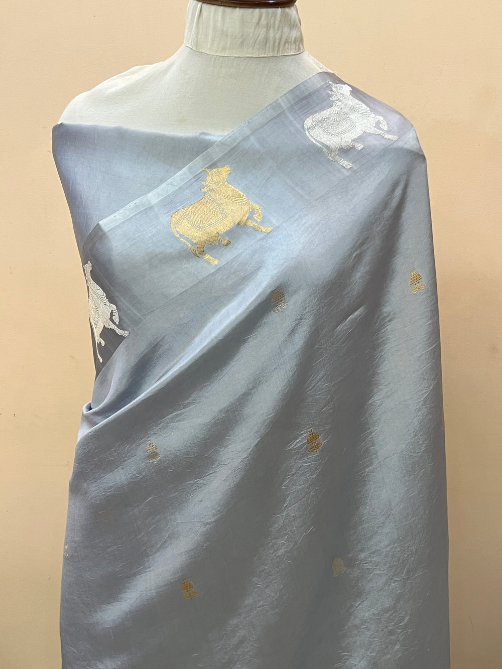Light Blueish Grey Pure Katan Silk Banarasi Handloom Saree