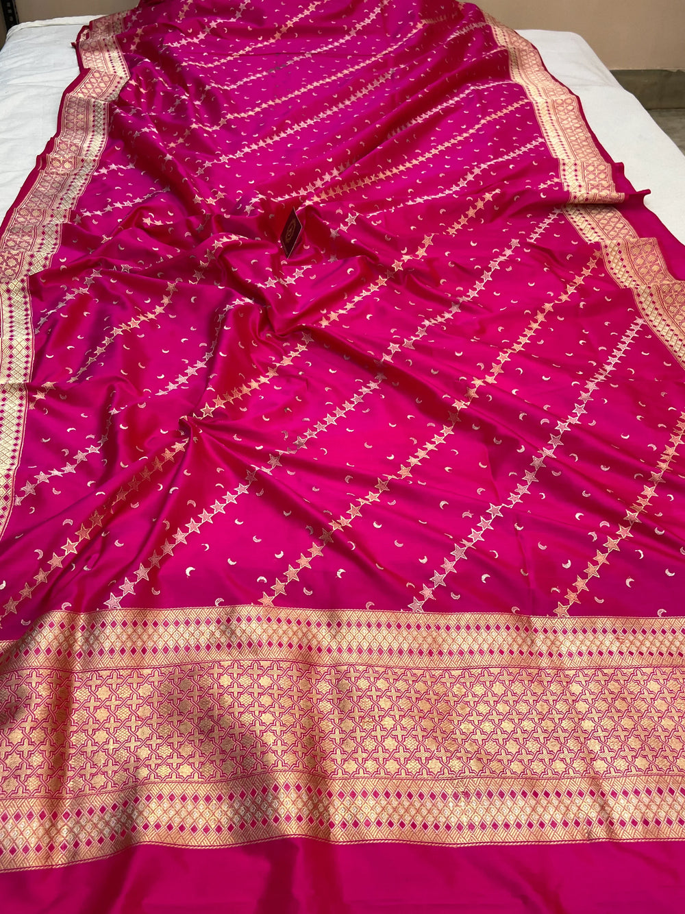 Rani Pink Banarasi Katan Silk Saree – Kadhwa Aada Jaal Meenakari