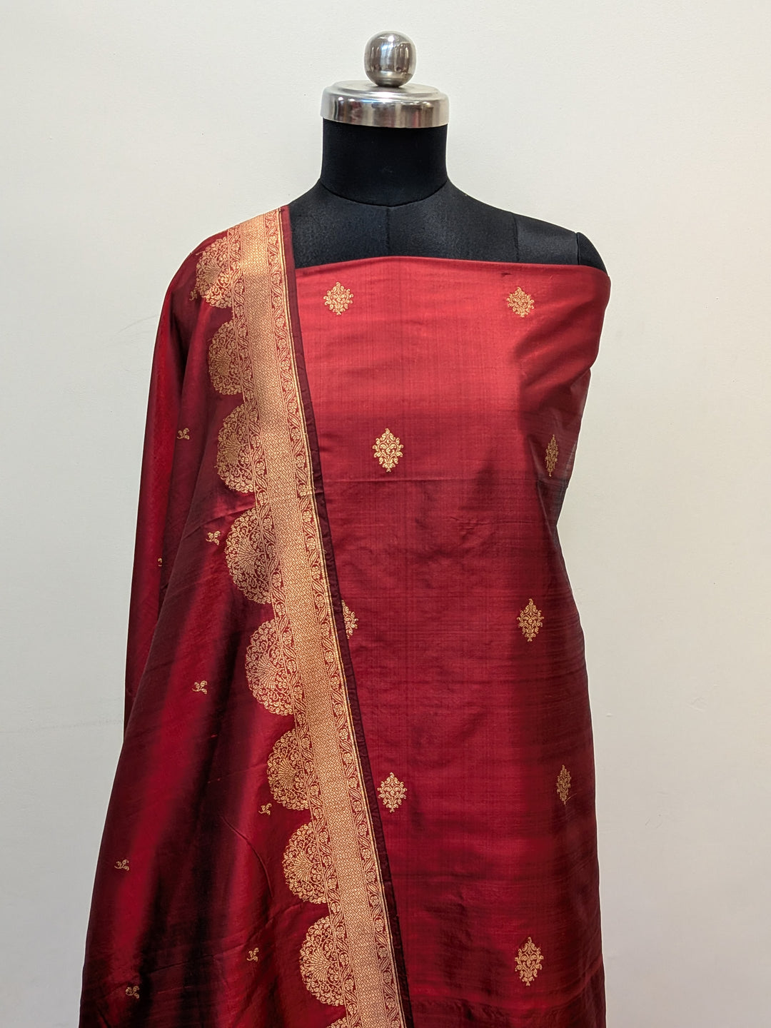 Maroon Katan Silk Handwoven Banarasi Suit Set - Aura Benaras