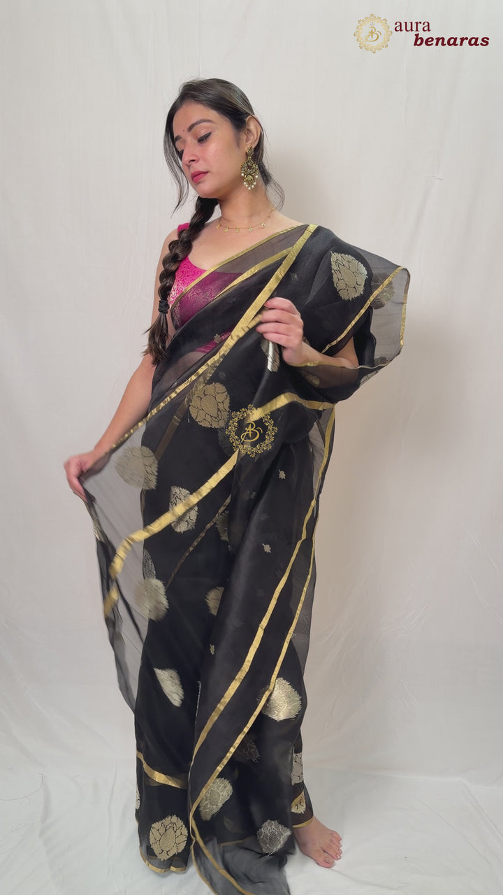 Black Pure Kora Silk Handloom Banarasi Saree | Kadhwa butis