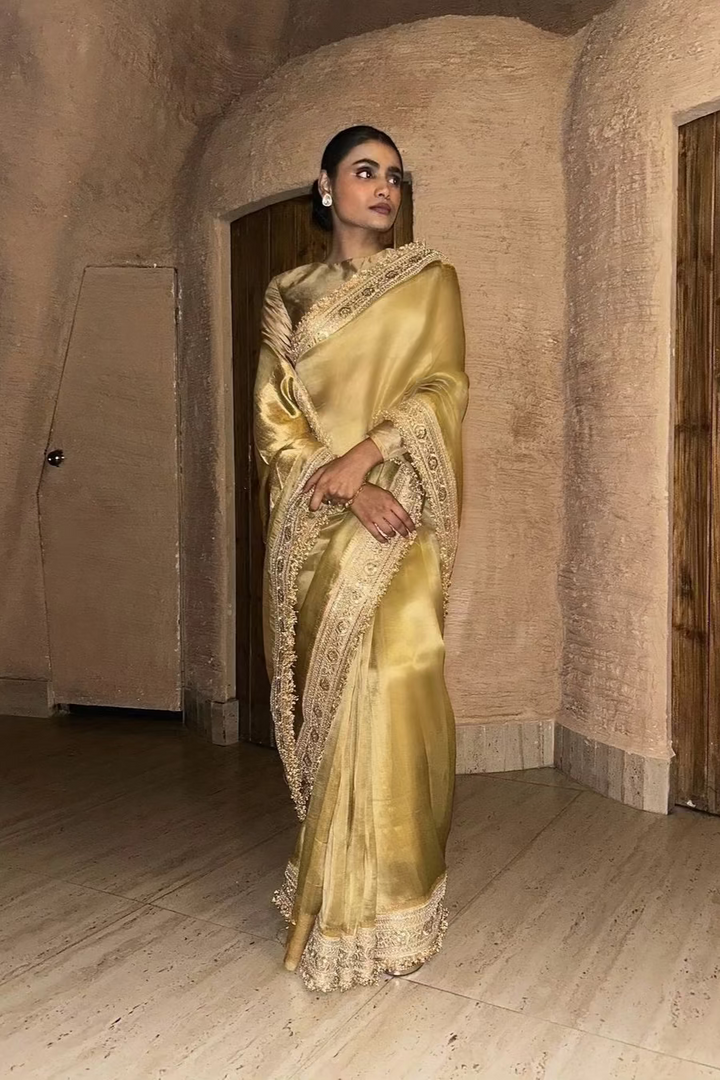 White-Yellow Banarasi Handloom Kora Silk Saree - Aura Benaras