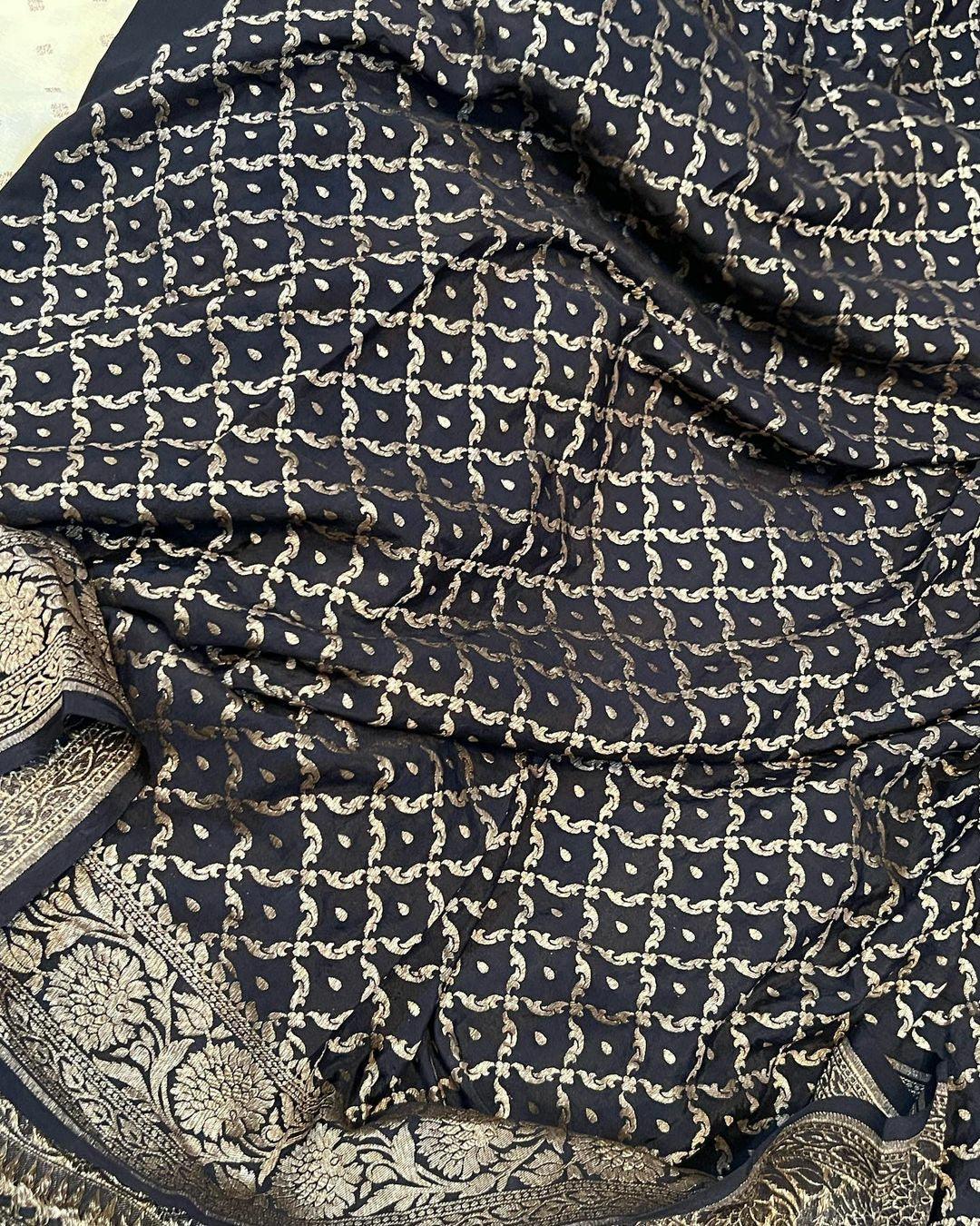 Cream Pure Banarasi Khaddi Crepe Silk Saree - Aura Benaras