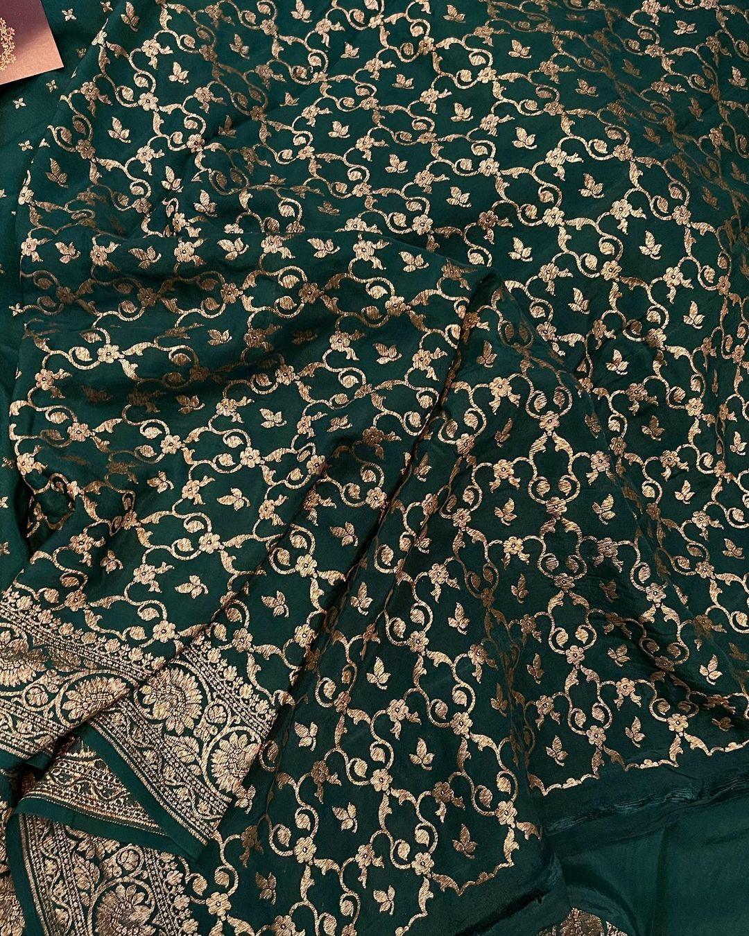 Bottle green Pure Banarasi Khaddi Crepe Silk Saree - Aura Benaras