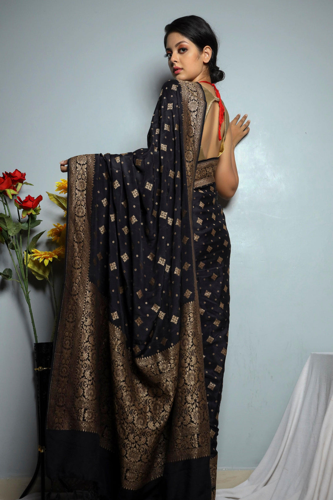 Black Pure Banarasi Khaddi Crepe Silk Saree - Aura Benaras