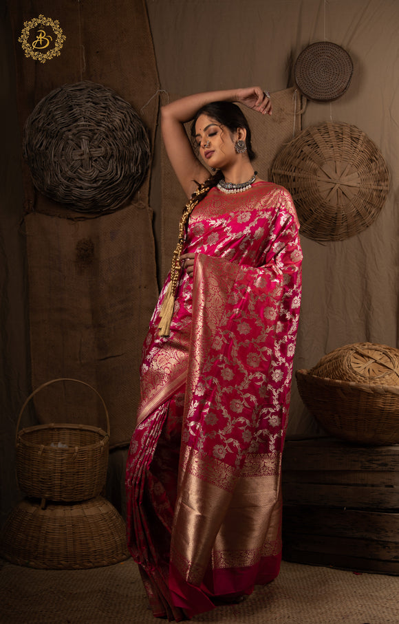 Buy Hot Pink Kanjivaram Saree With Forest Green Border And Intricate Weave  KALKI Fashion India