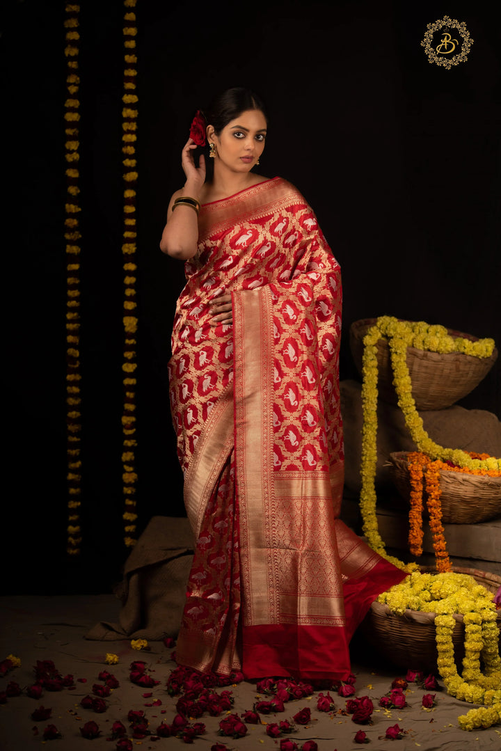 Red Kadwa Jaal Pure Banarasi Handloom Katan Silk Saree - Aura Benaras