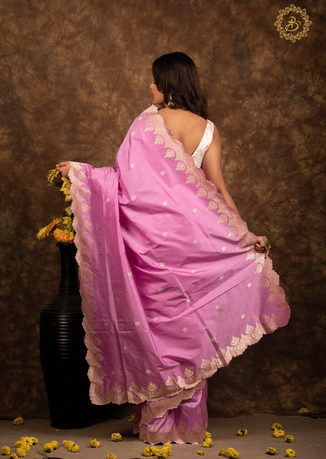 Lavender Banarasi Handloom Katan Silk Saree - Aura Benaras