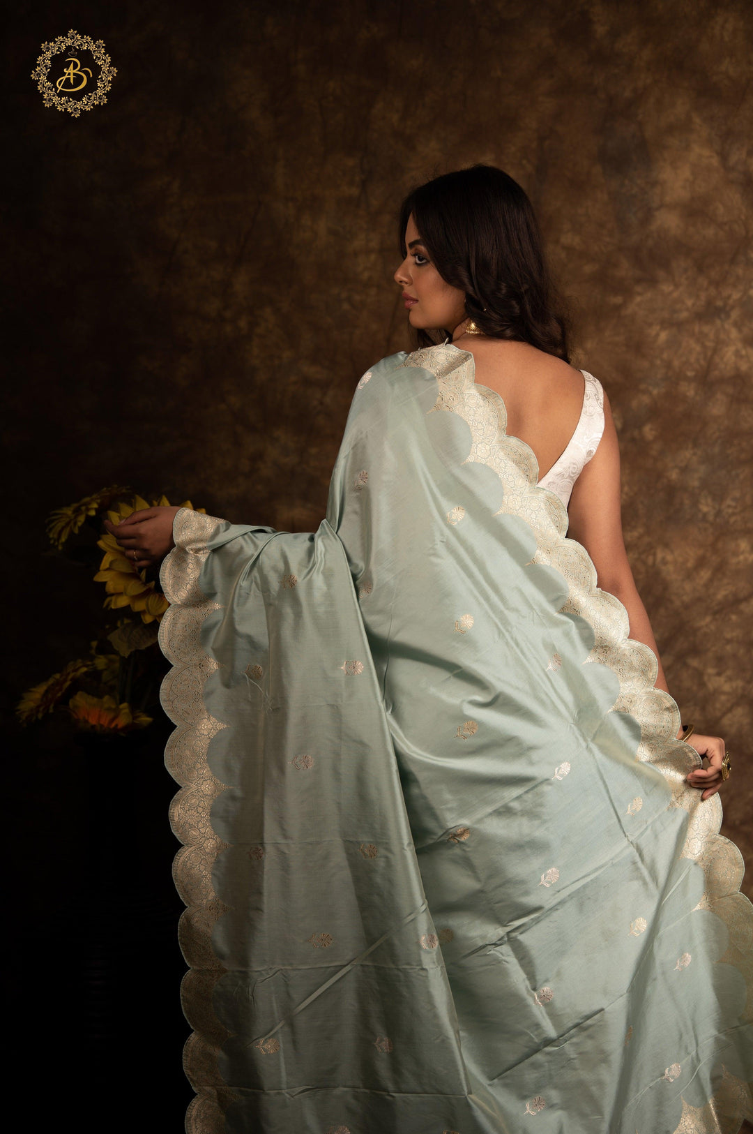 Grey Banarasi Handloom Katan Silk Saree - Aura Benaras
