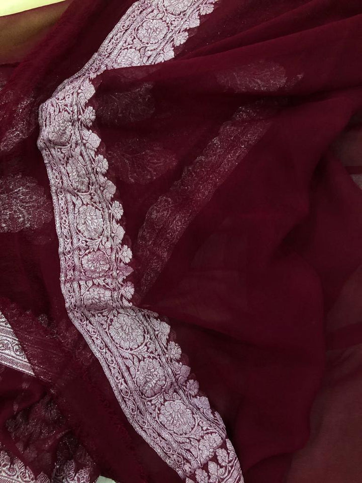 Cream Khaddi Chiffon Banarasi Handloom Saree - Aura Benaras