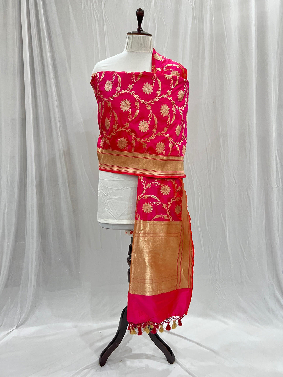Hot Pink Pure Banarasi Handloom Katan Silk Dupatta - Aura Benaras