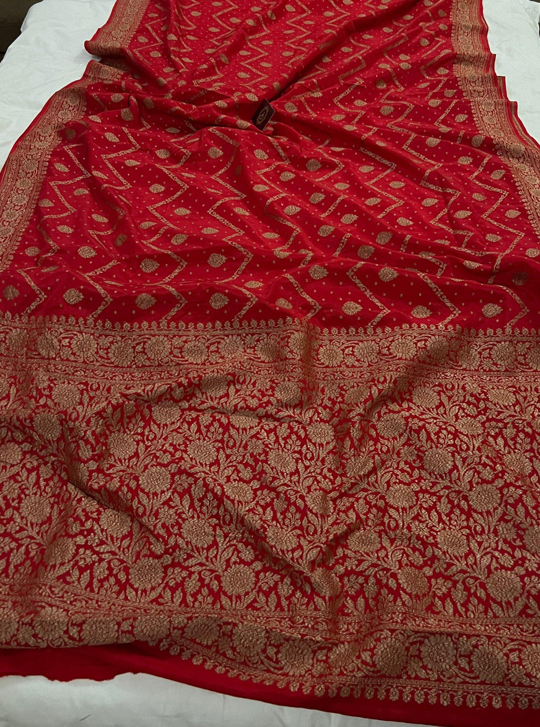 Red Pure Banarasi Khaddi Crepe Silk Saree - Aura Benaras
