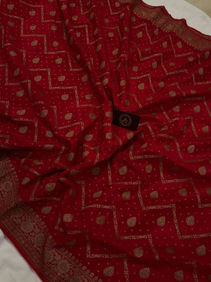 Red Pure Banarasi Khaddi Crepe Silk Saree - Aura Benaras