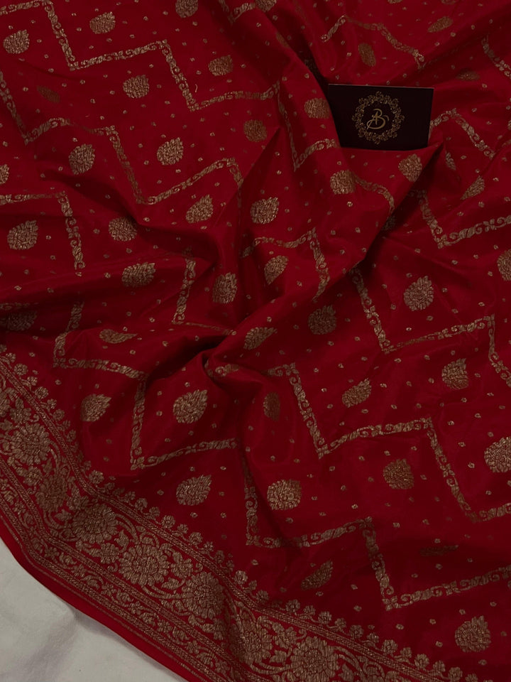 Red Pure Banarasi Khaddi Crepe Silk Saree - Aura Benaras