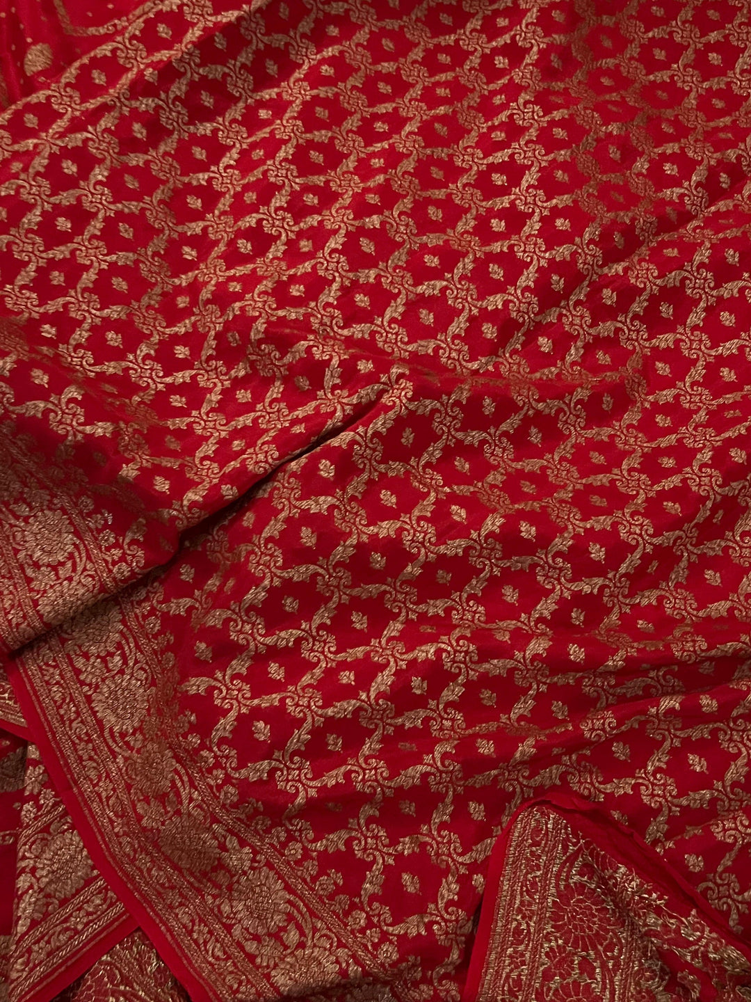 Bottle green Pure Banarasi Khaddi Crepe Silk Saree - Aura Benaras