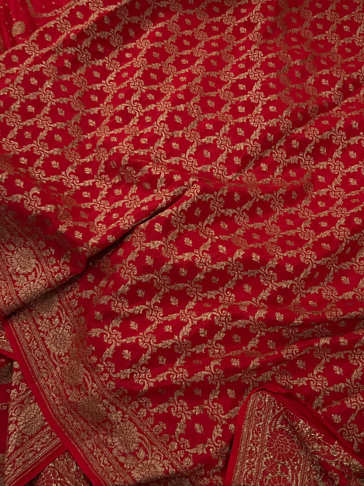 Bottle green Pure Banarasi Khaddi Crepe Silk Saree - Aura Benaras