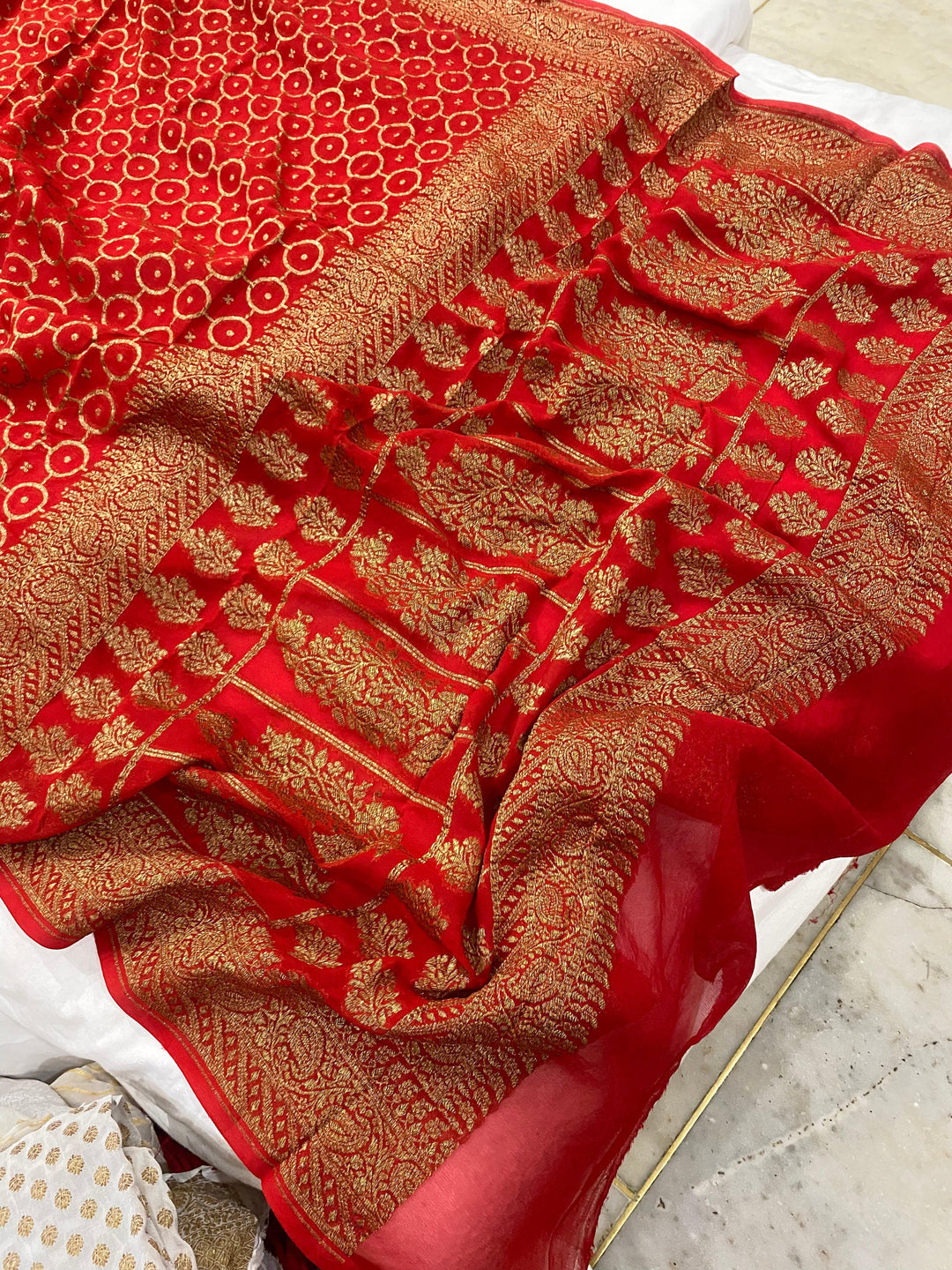 Red Pure Banarasi Khaddi Georgette Saree - Aura Benaras