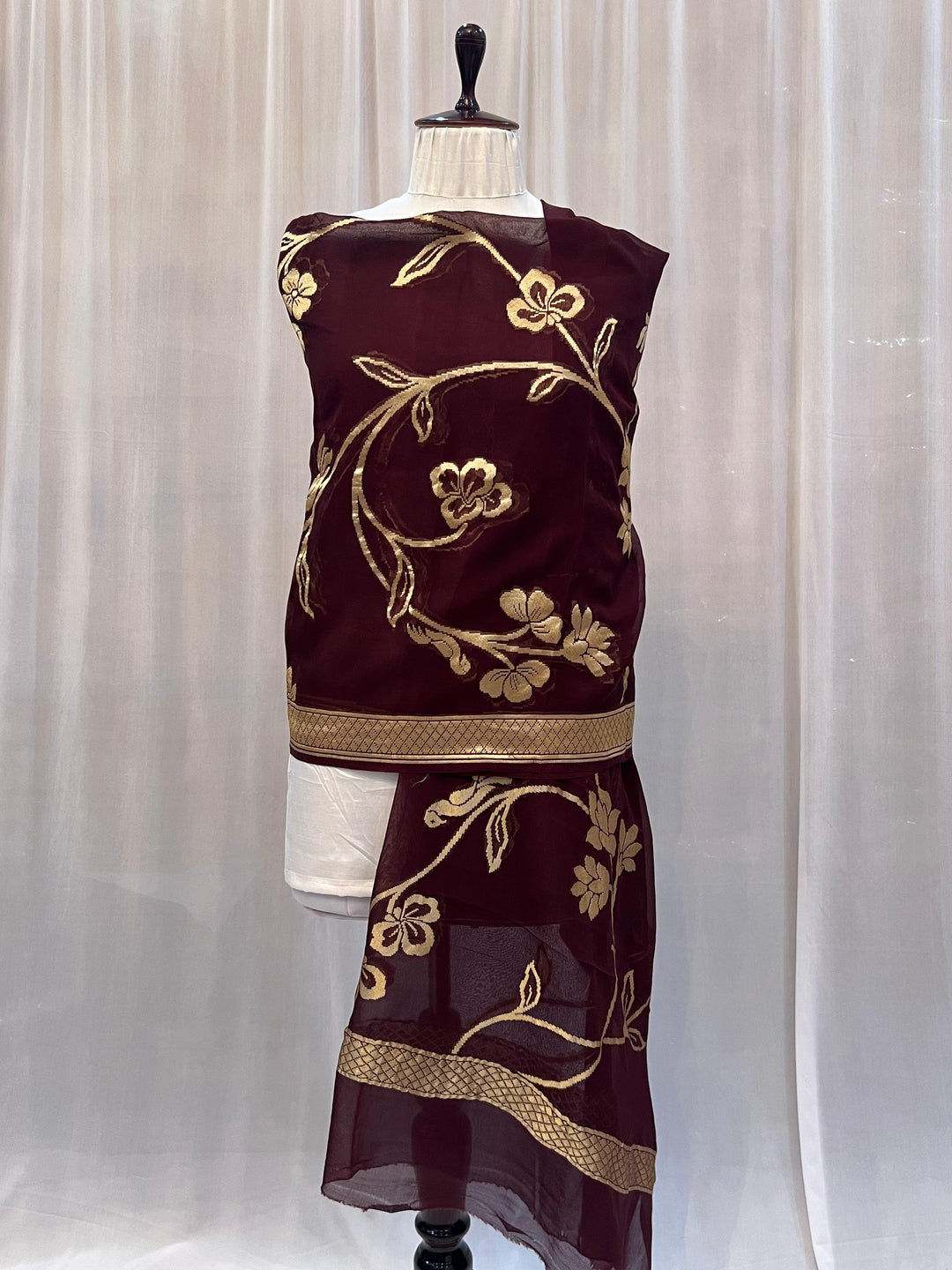 Deep Maroon Pure Banarasi Handloom Georgette Dupatta - Aura Benaras