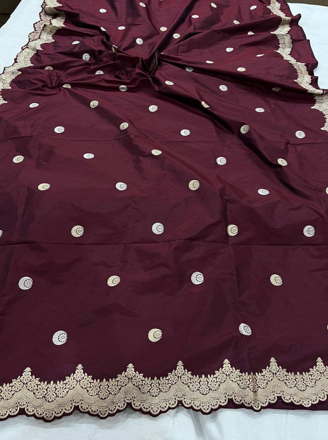 Deep Maroon Banarasi Handloom Katan Silk Saree - Aura Benaras