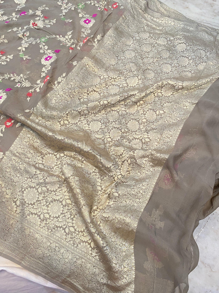 Light Grey Banarasi Khaddi Georgette Saree - Aura Benaras
