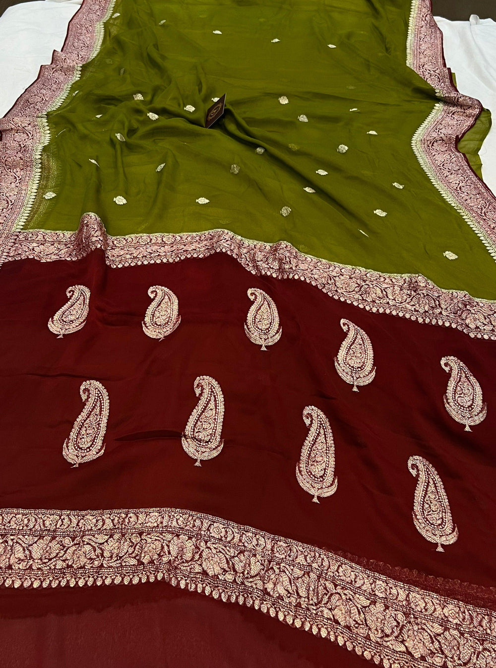 Mehendi Green Khaddi Chiffon Banarasi Handloom Saree - Aura Benaras