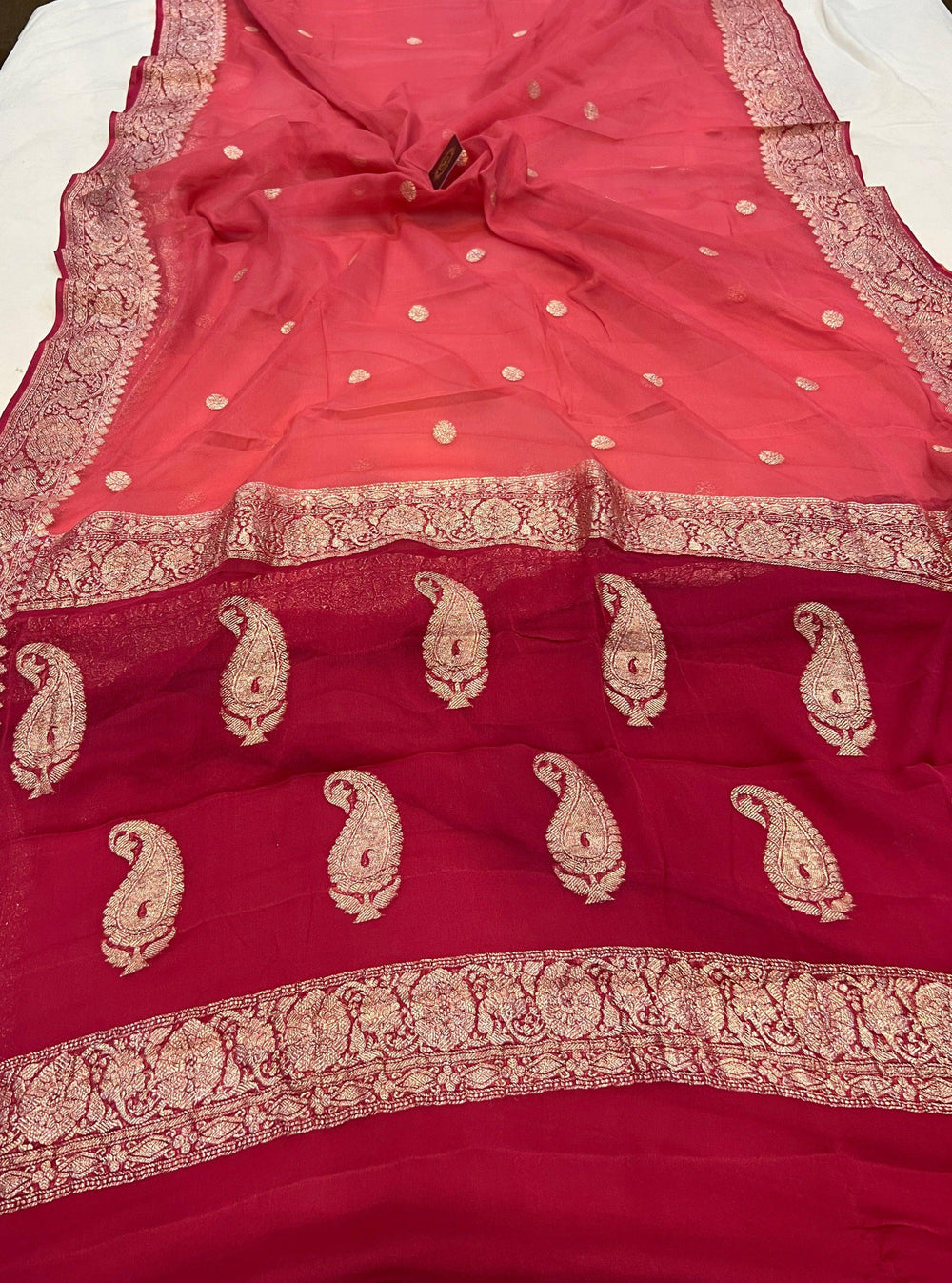 Onion shade Khaddi Chiffon Banarasi Handloom Saree - Aura Benaras