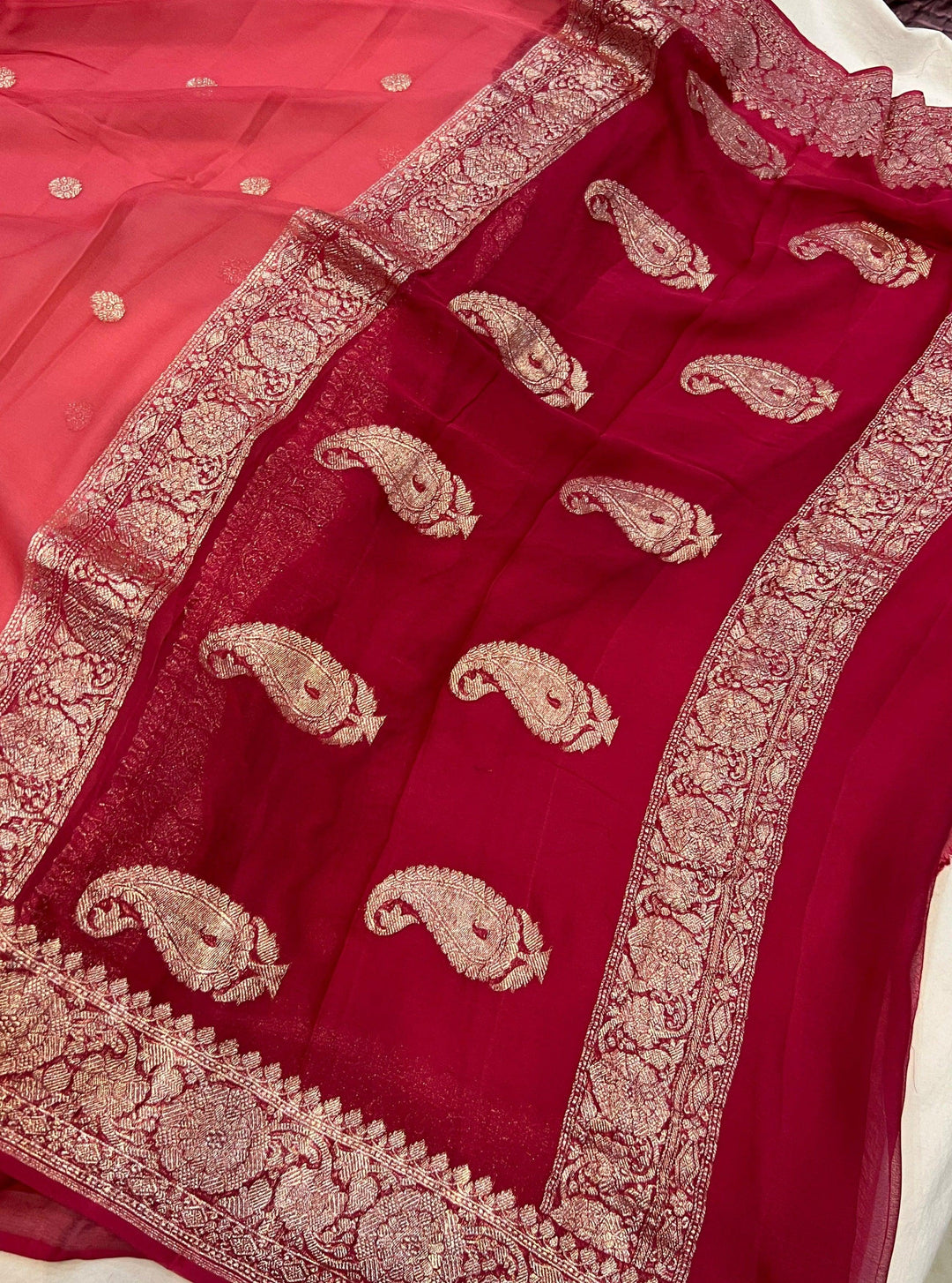 Onion shade Khaddi Chiffon Banarasi Handloom Saree - Aura Benaras