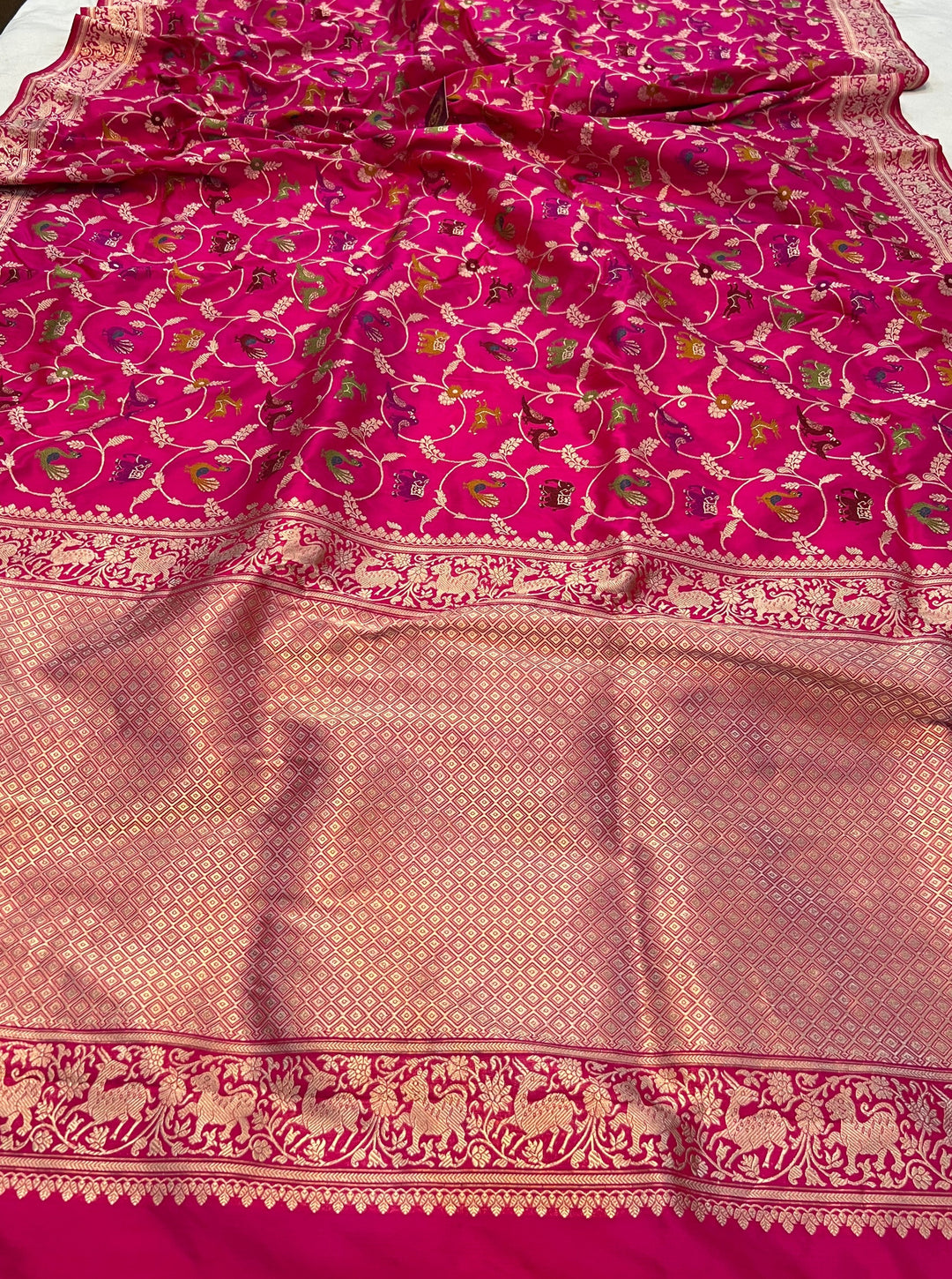 Rani Pink Kadwa Jaal Pure Banarasi Handloom Katan Silk Saree - Aura Benaras