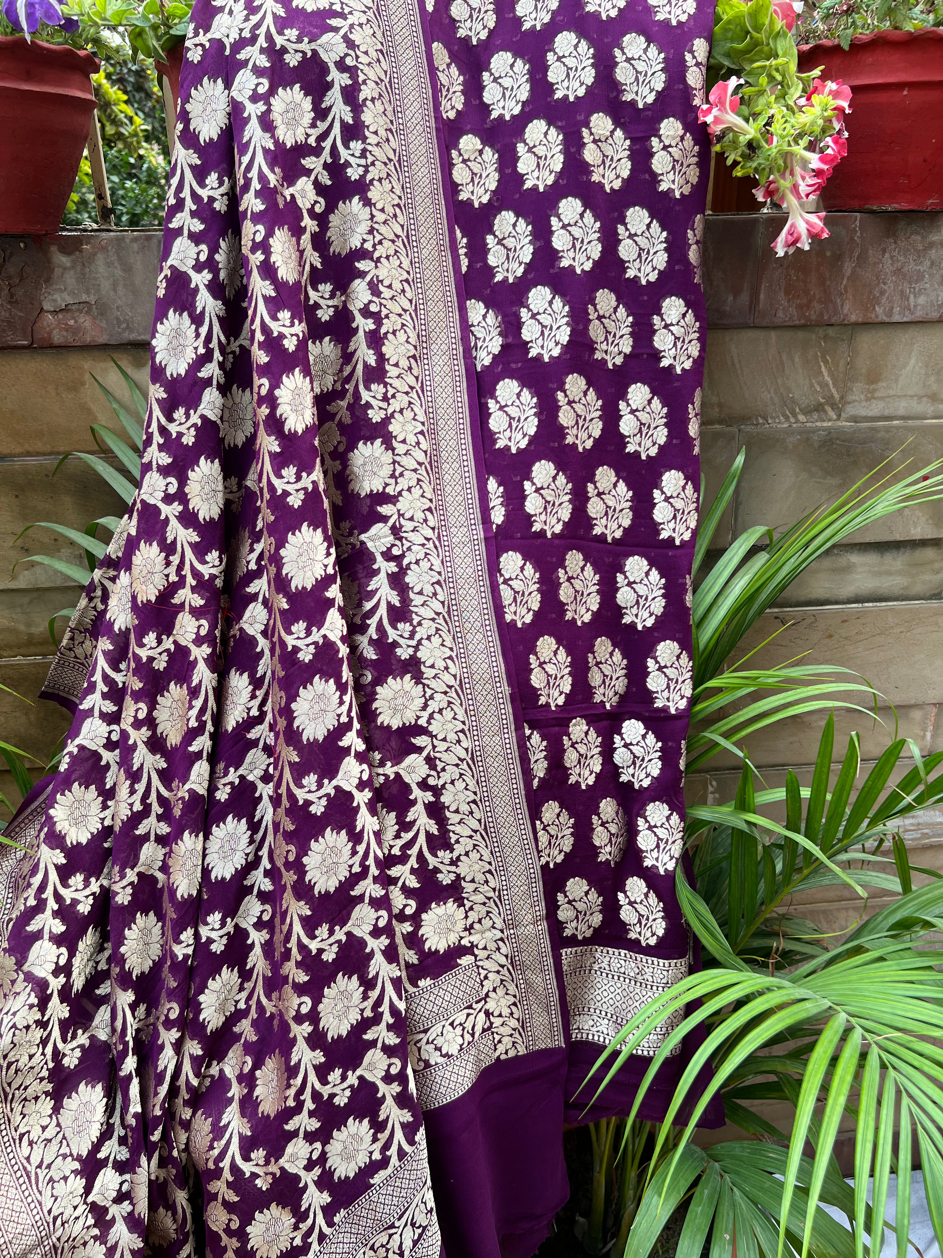 Banarasi Saree Wholesale Online India - Designer Sarees Rs 500 to 1000 -  SareesWala.com