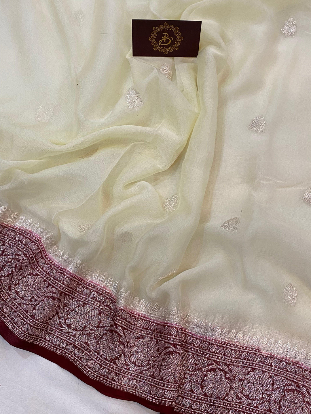 Off White Khaddi Chiffon Banarasi Handloom Saree - Aura Benaras