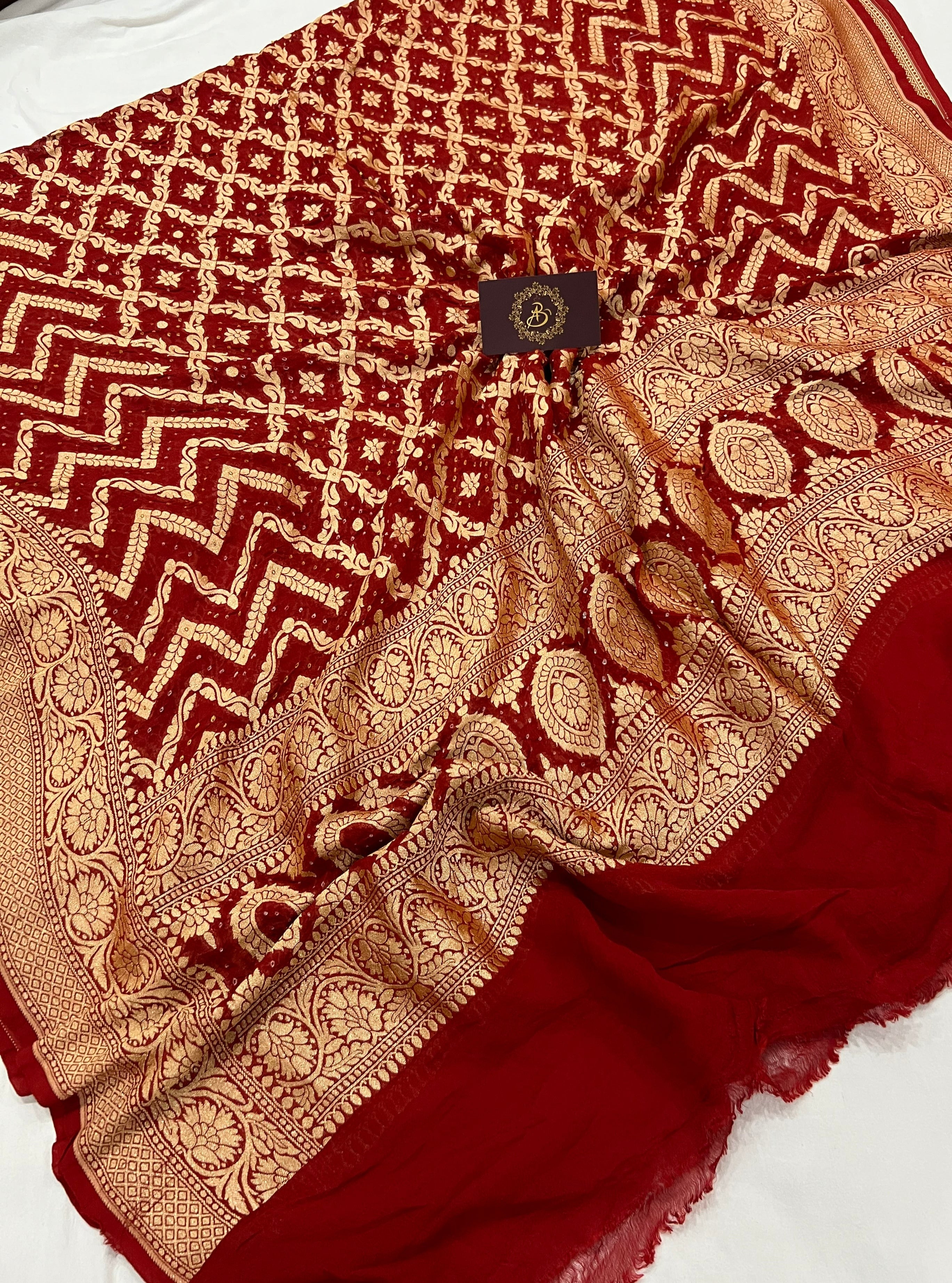 Online shopping - Bnarsi silk bandhni saree 1950₹only... | Facebook