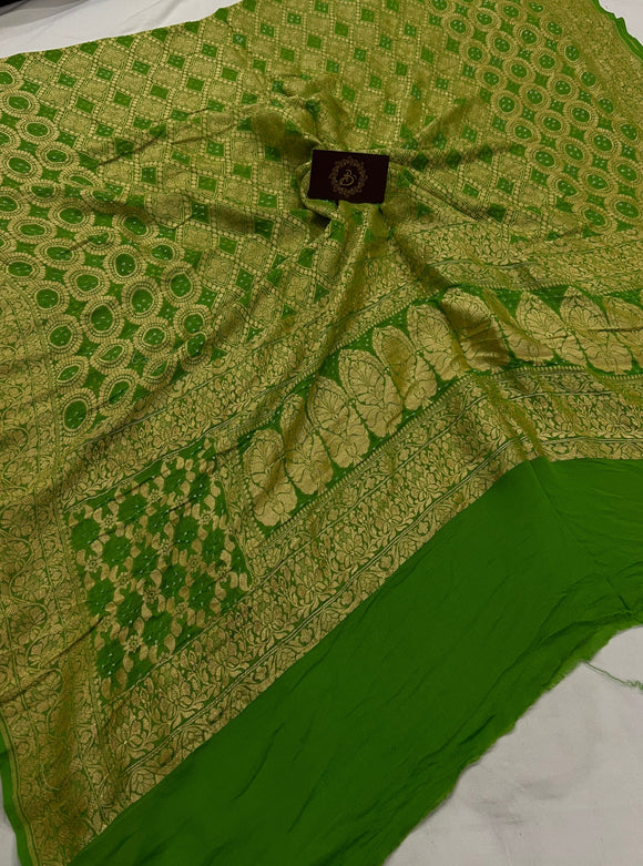 Mehendi Green Pure Banarasi Handloom Bandhani Georgette Dupatta - Aura Benaras