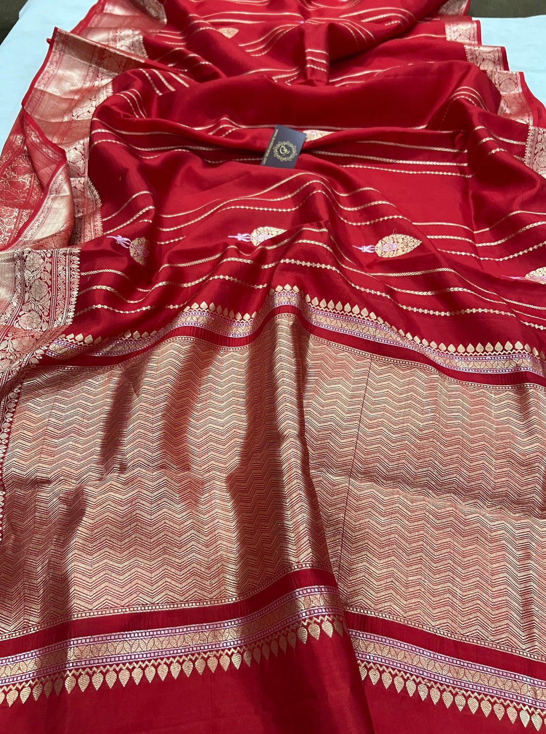 Red Pure Banarasi Handloom Silk Saree - Aura Benaras