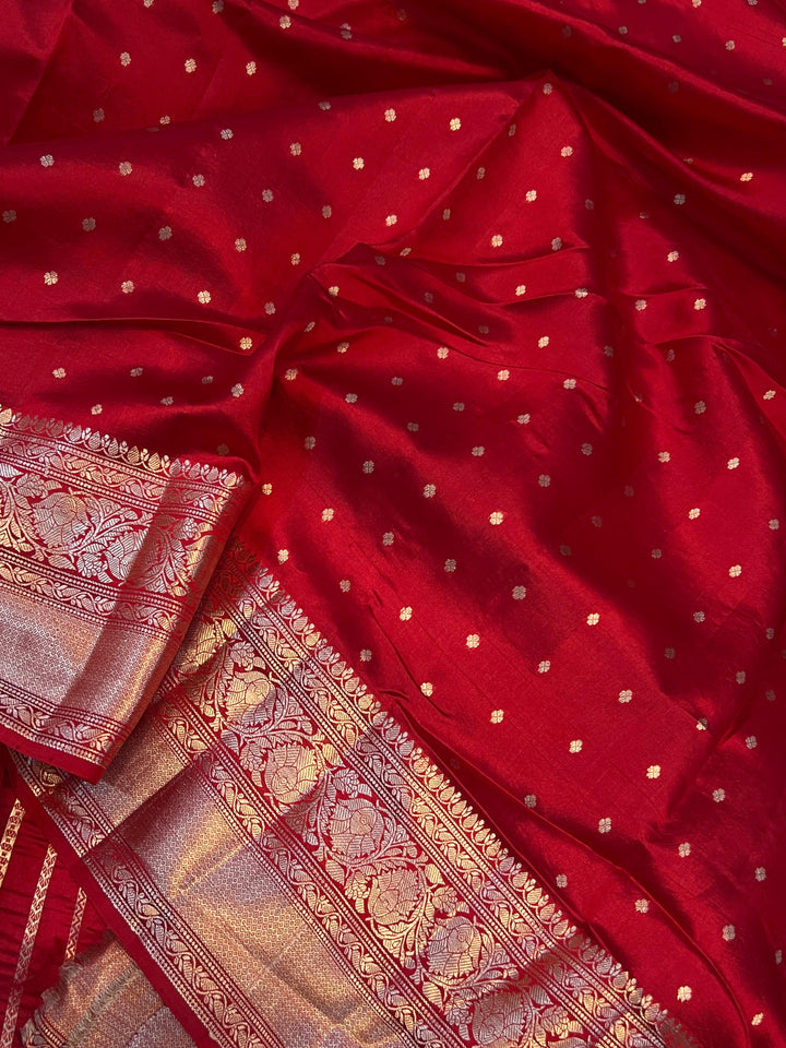 Red Pure Banarasi Handloom Silk Saree - Aura Benaras