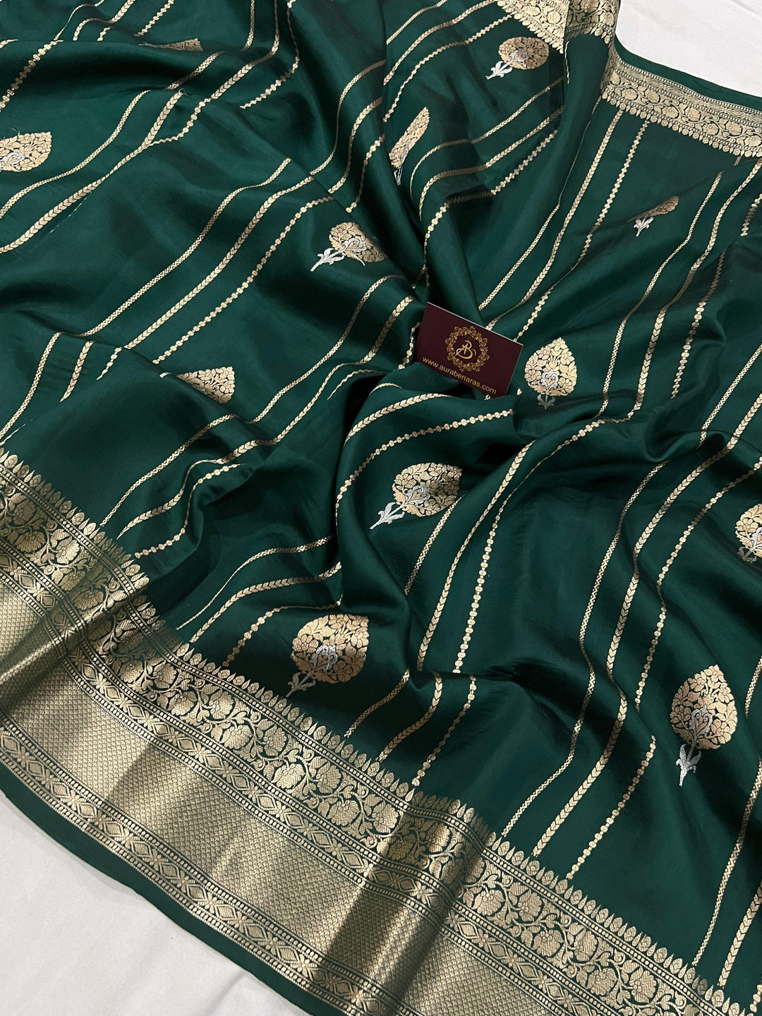 Bottle Green Pure Banarasi Handloom Silk Saree - Aura Benaras