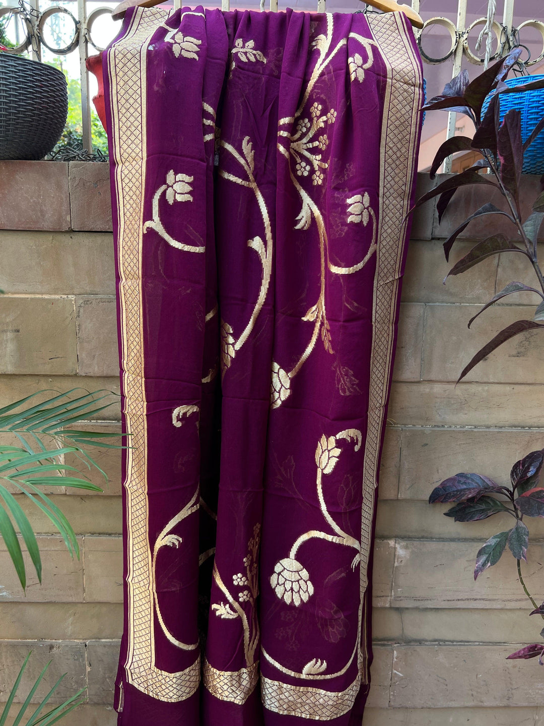 Wine Pure Banarasi Handloom Georgette Dupatta - Aura Benaras