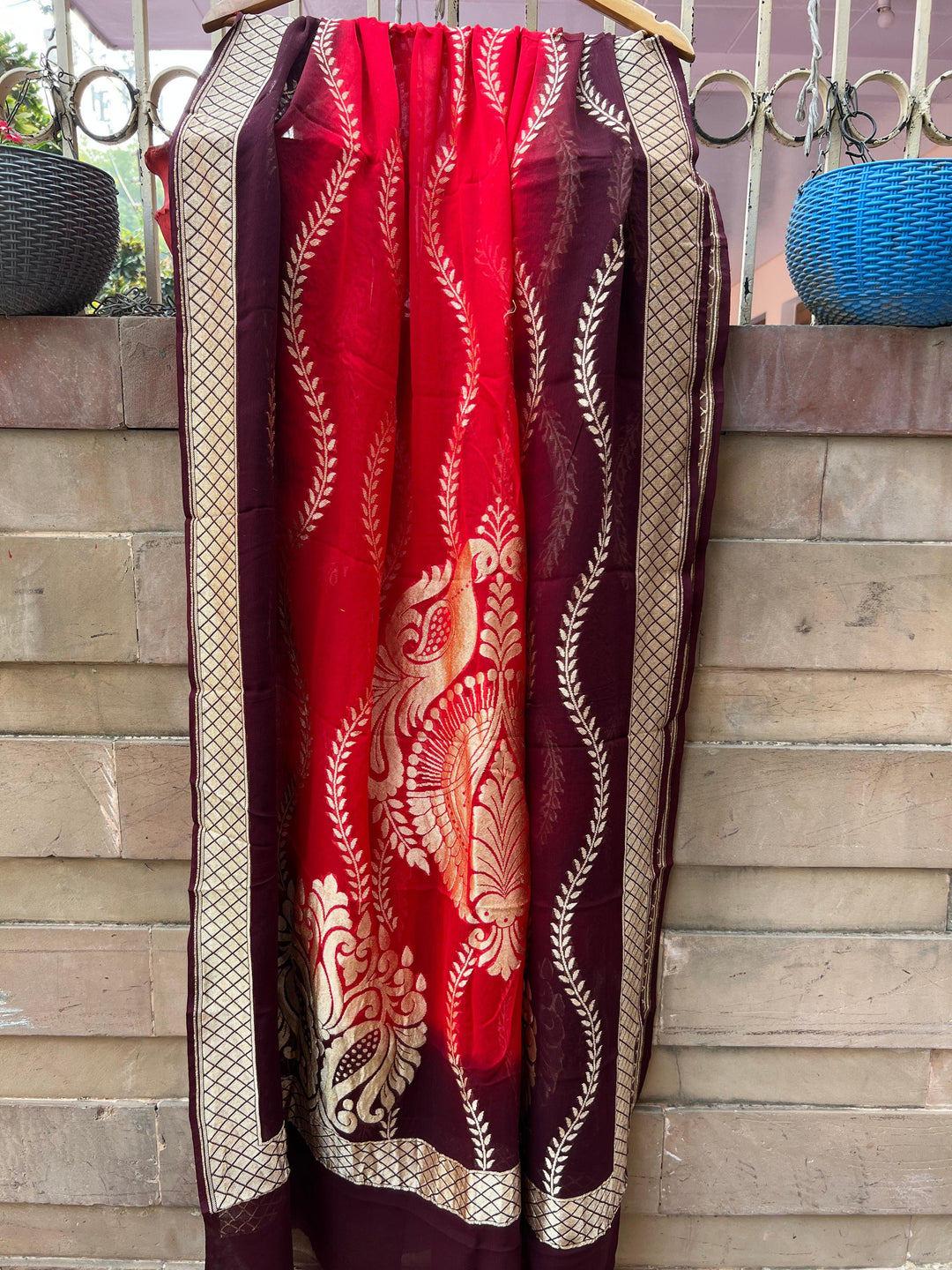 Red Brown Shaded Pure Banarasi Handloom Georgette Dupatta - Aura Benaras
