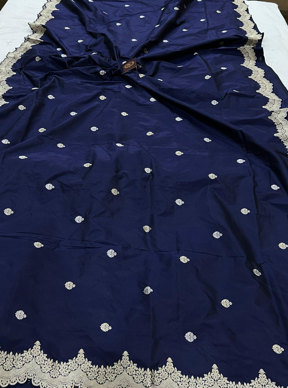 Navy Blue Banarasi Handloom Katan Silk Saree - Aura Benaras