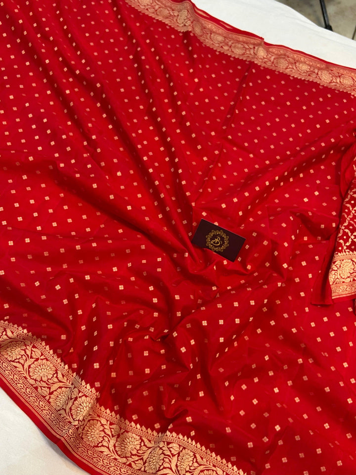 Red Pure Banarasi Khaddi Crepe Silk Saree - Aura Benaras