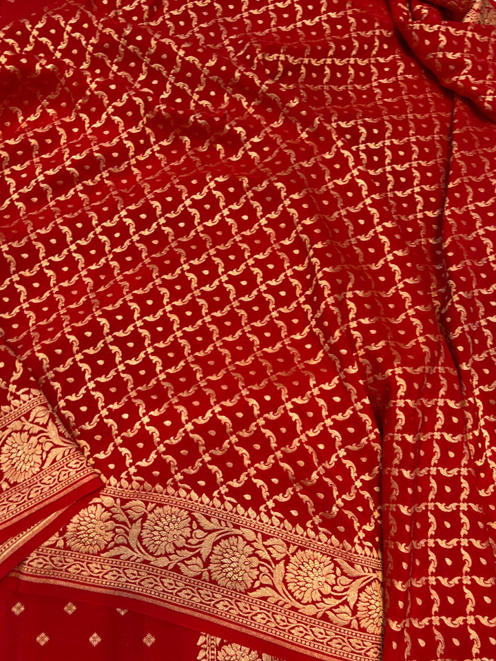 Red Pure Banarasi Khaddi Crepe Silk Saree - Aura Benaras